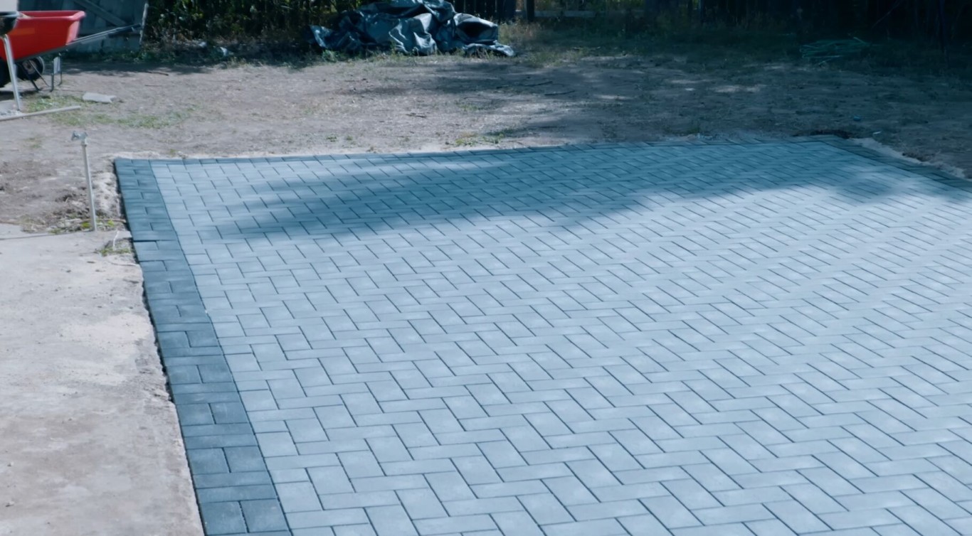 Sidewalks, Walkways & Flatwork service - professional concrete contractor in Lakewood Park, FL