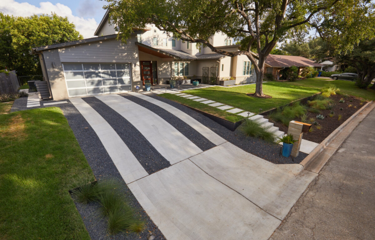 Concrete Driveways service - professional concrete contractor in Lakewood Park, FL